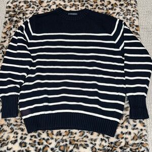 Brandy Melville Knitted Sweater